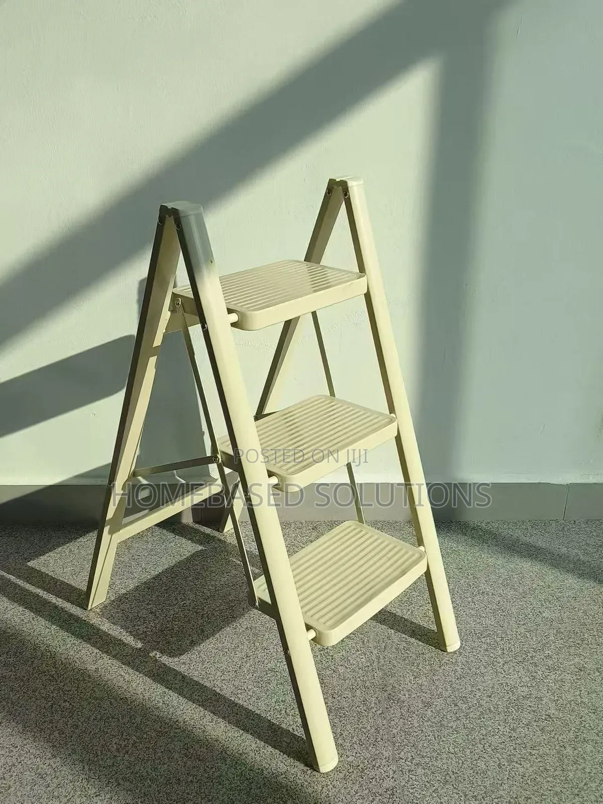Metallic 3 Steps Ladder