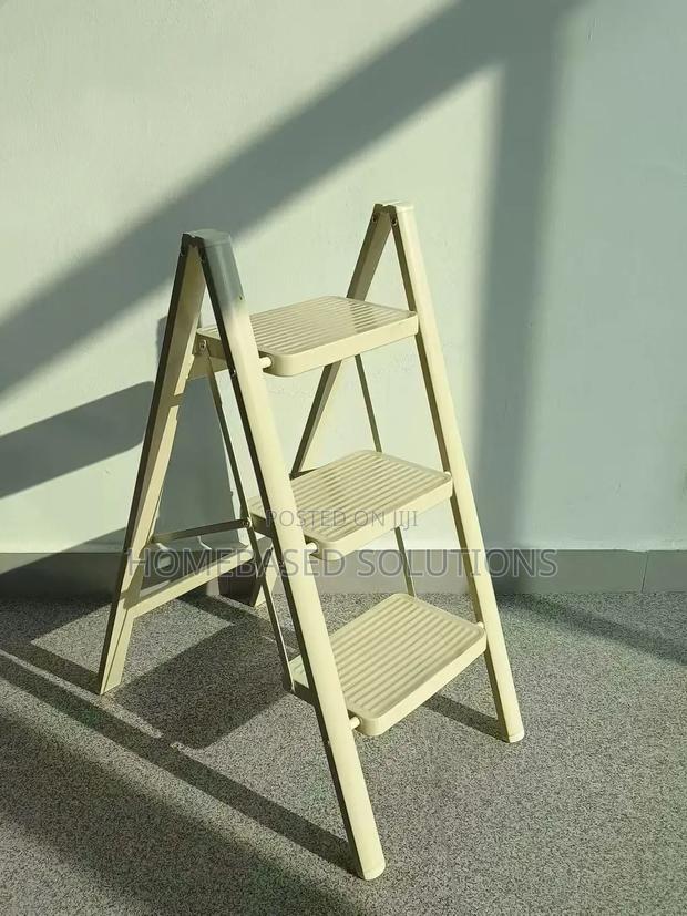 Metallic 3 Steps Ladder