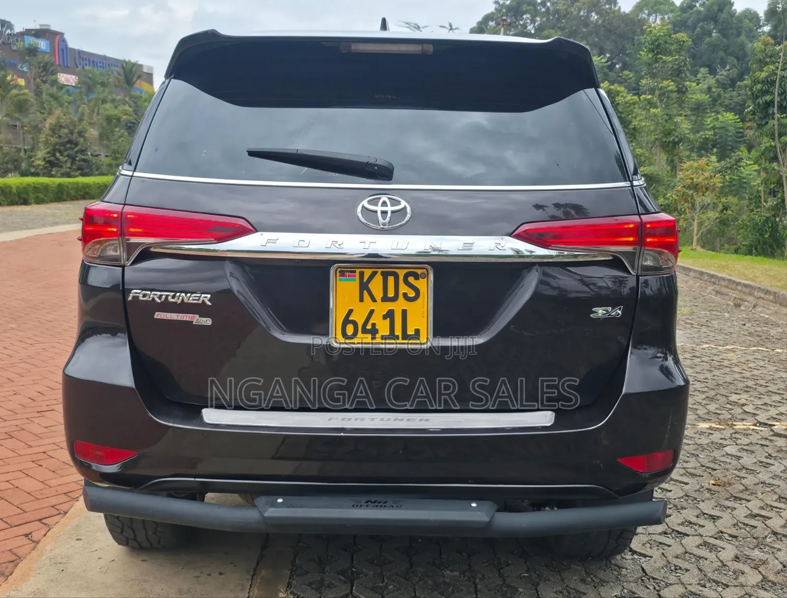 Toyota Fortuner 2018 Black