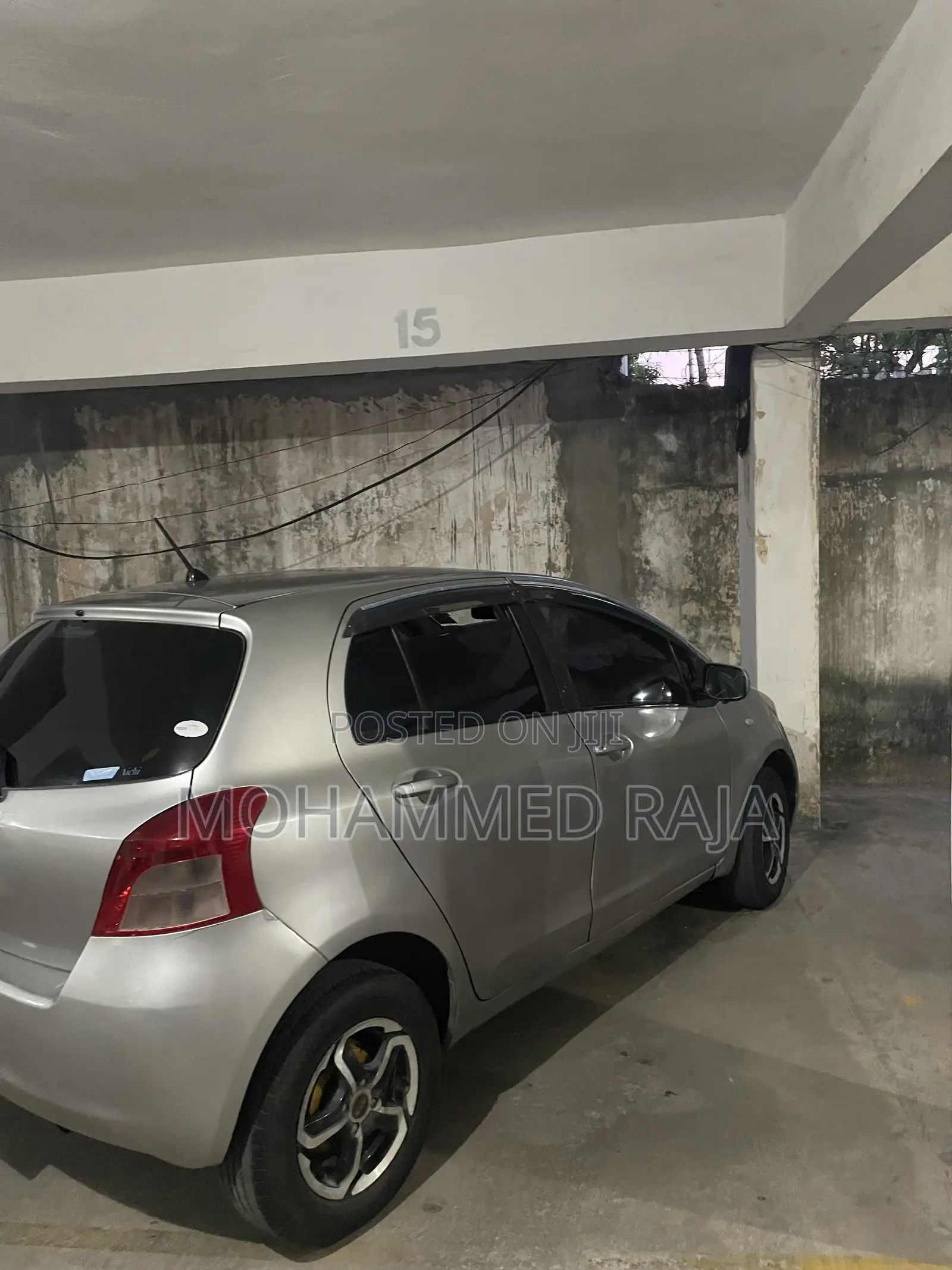 Toyota Vitz 2007 Silver