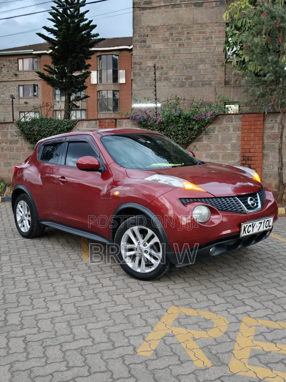 Nissan Juke 2012 Red