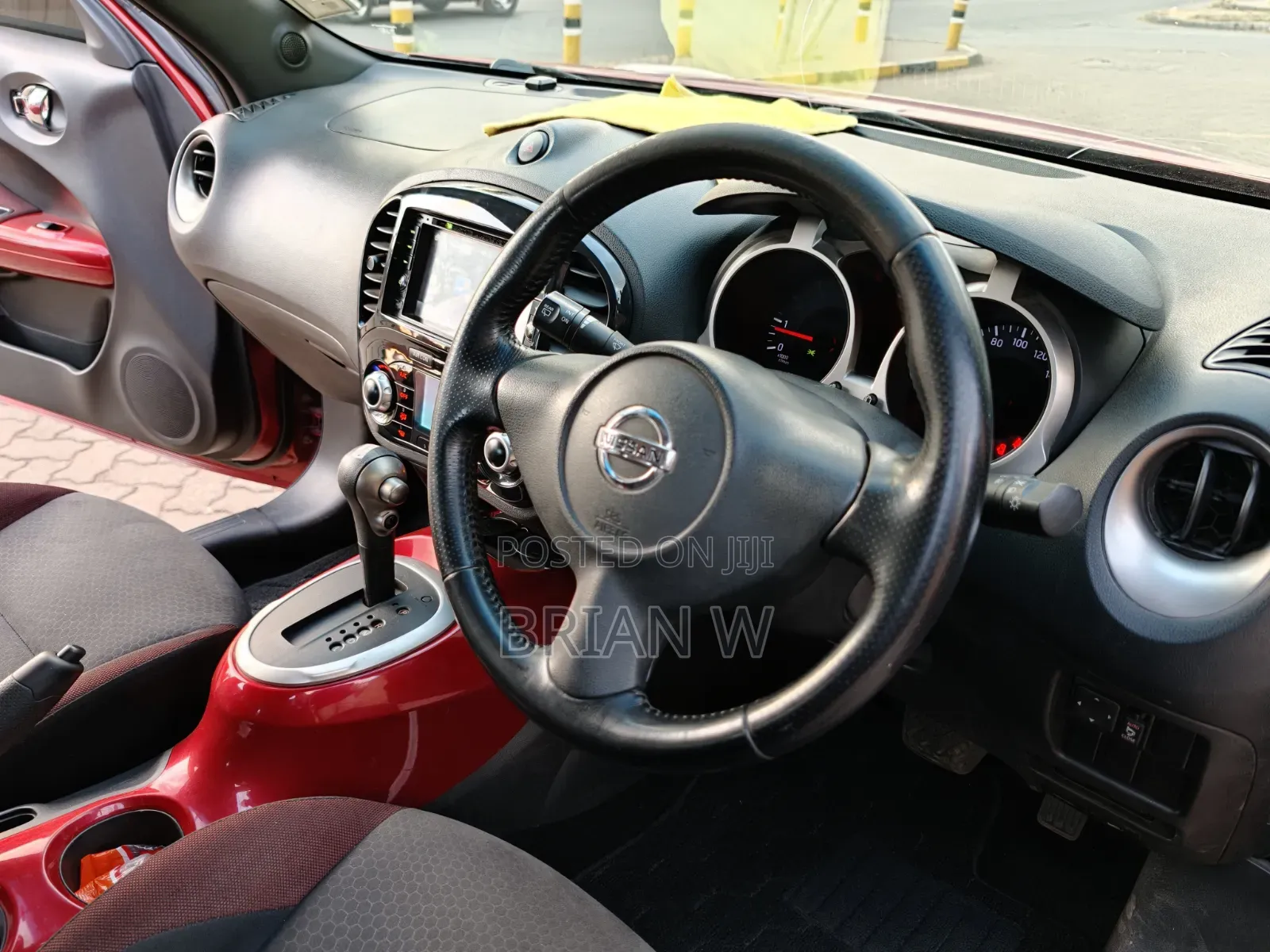 Nissan Juke 2012 Red