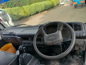 Isuzu NQR Local
