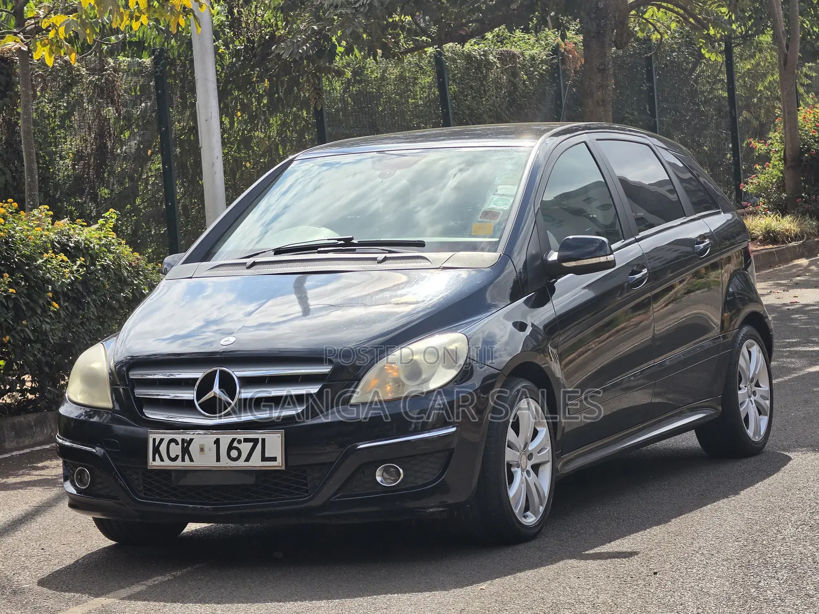 Mercedes-Benz B-Class 2009 Black