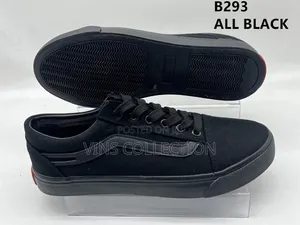 Skater All Black