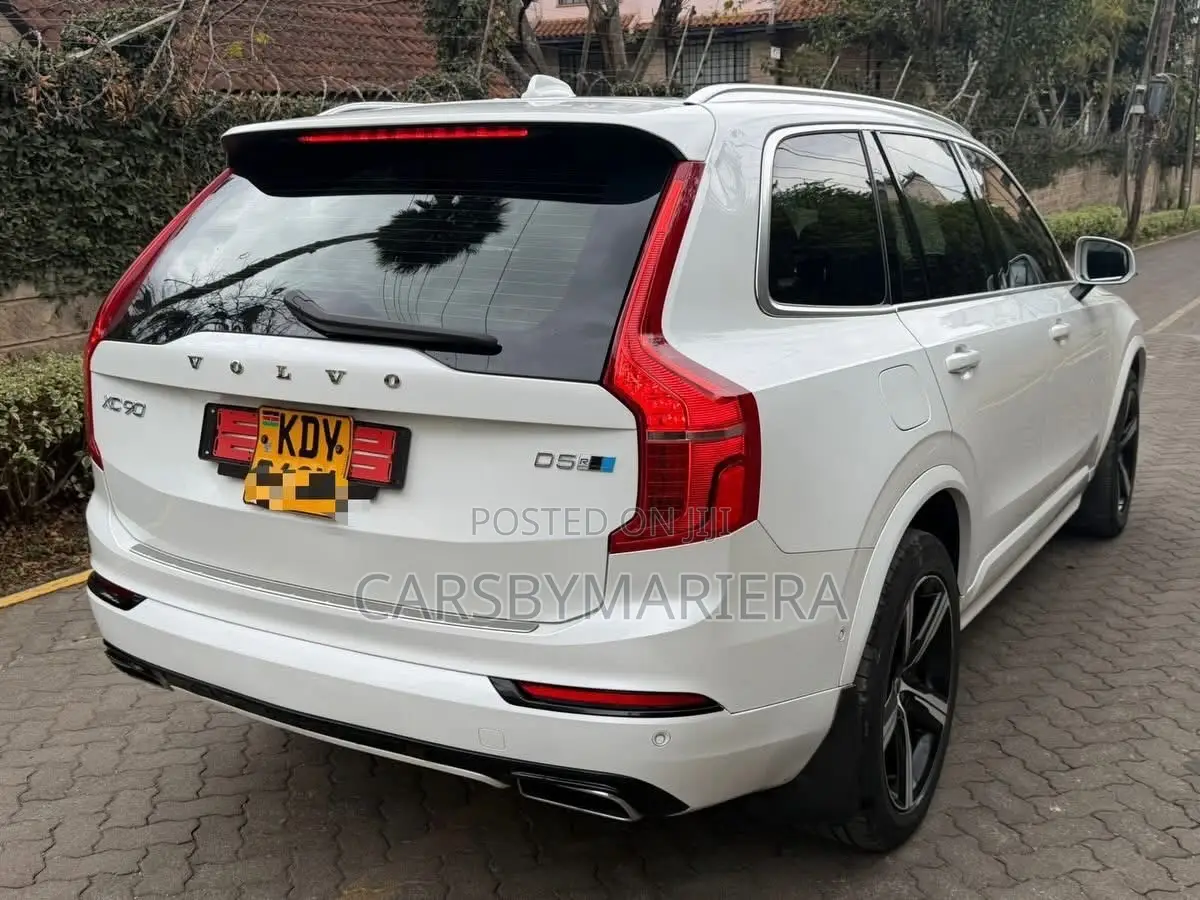 Volvo XC90 T5 R-Design AWD 2019 White