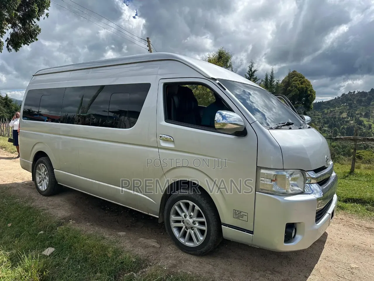 Comfortable Vans for Hire