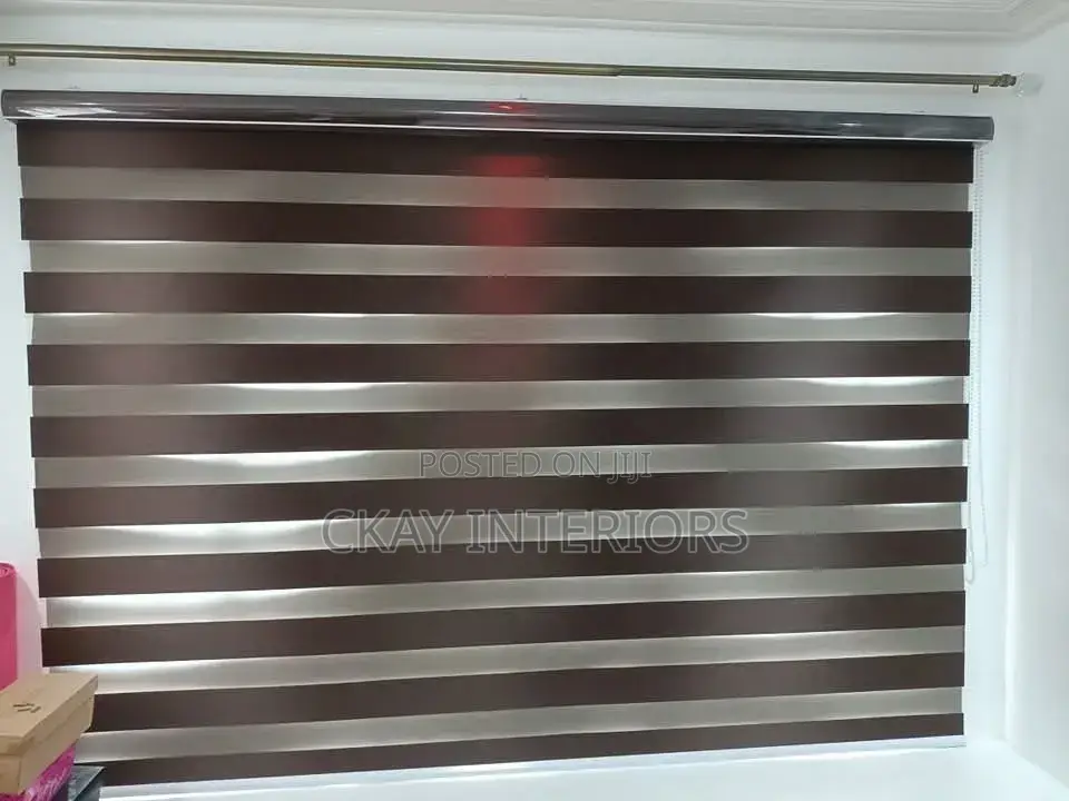 Comfort and Classy Horizontal Office Window Blinds