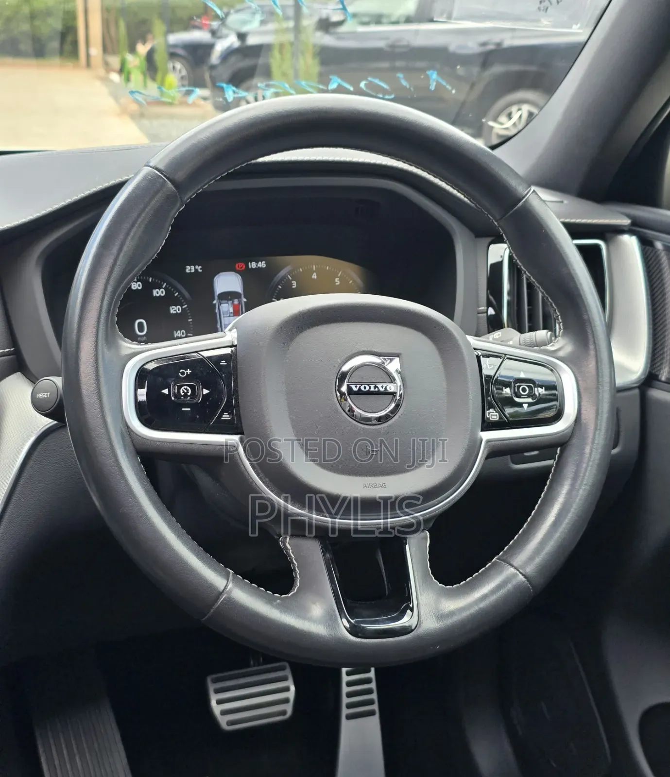 Volvo XC60 2021 Silver