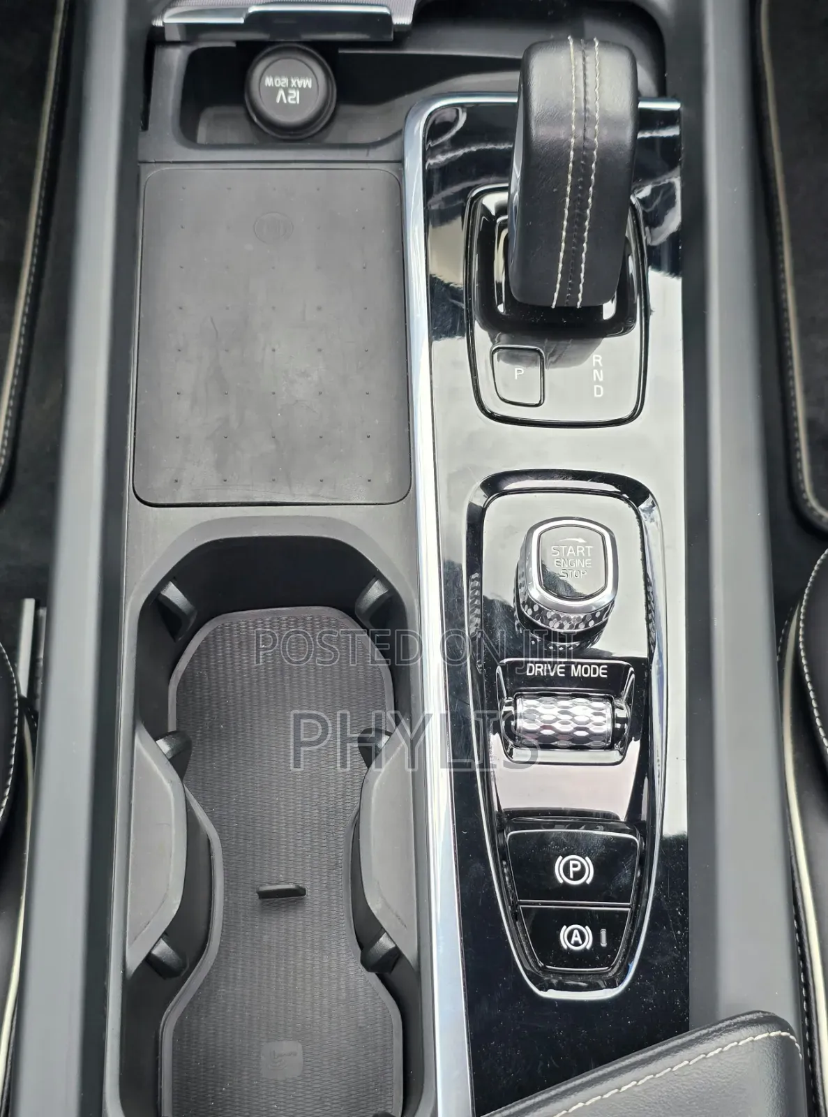Volvo XC60 2021 Silver