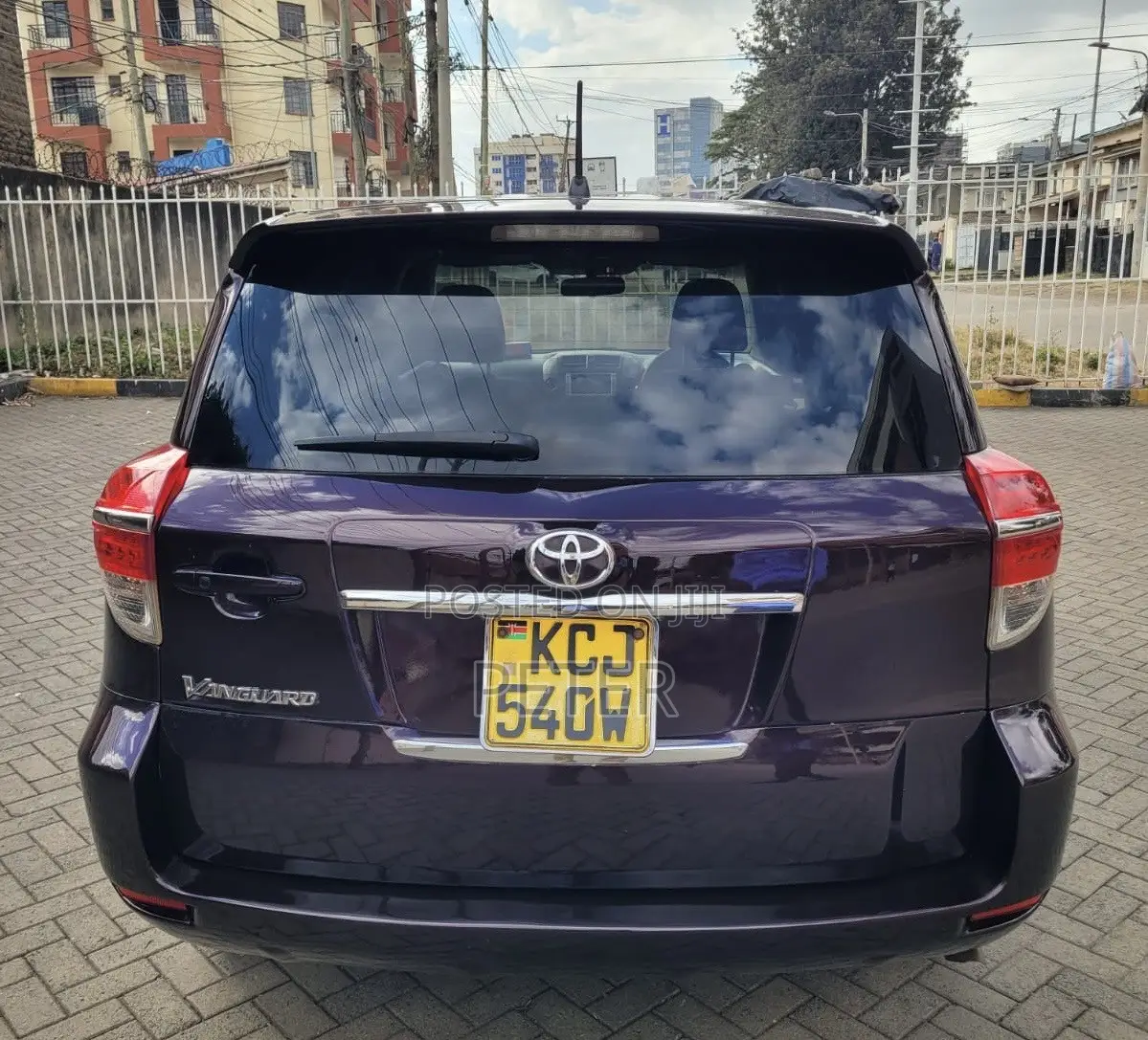 Toyota Vanguard 2011 Purple