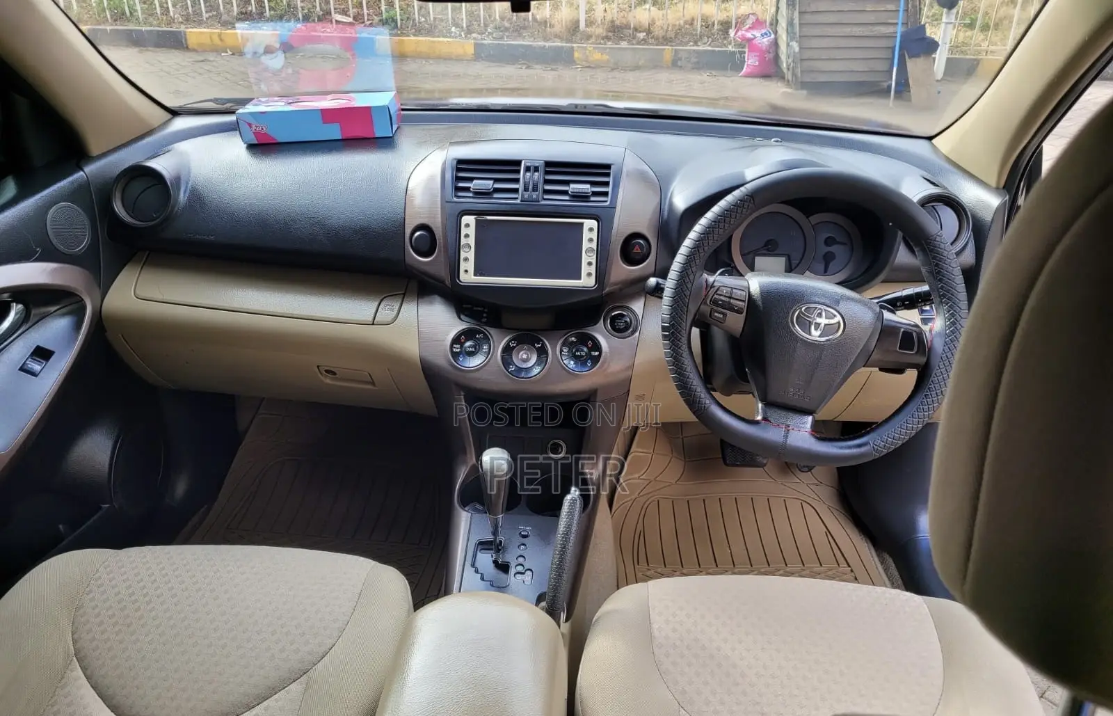 Toyota Vanguard 2011 Purple