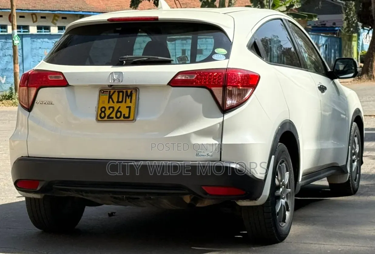 Honda Vezel 2016 White