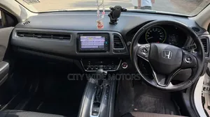 Honda Vezel 2016 White