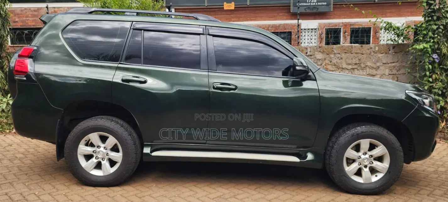 Toyota Land Cruiser Prado 2012 Green