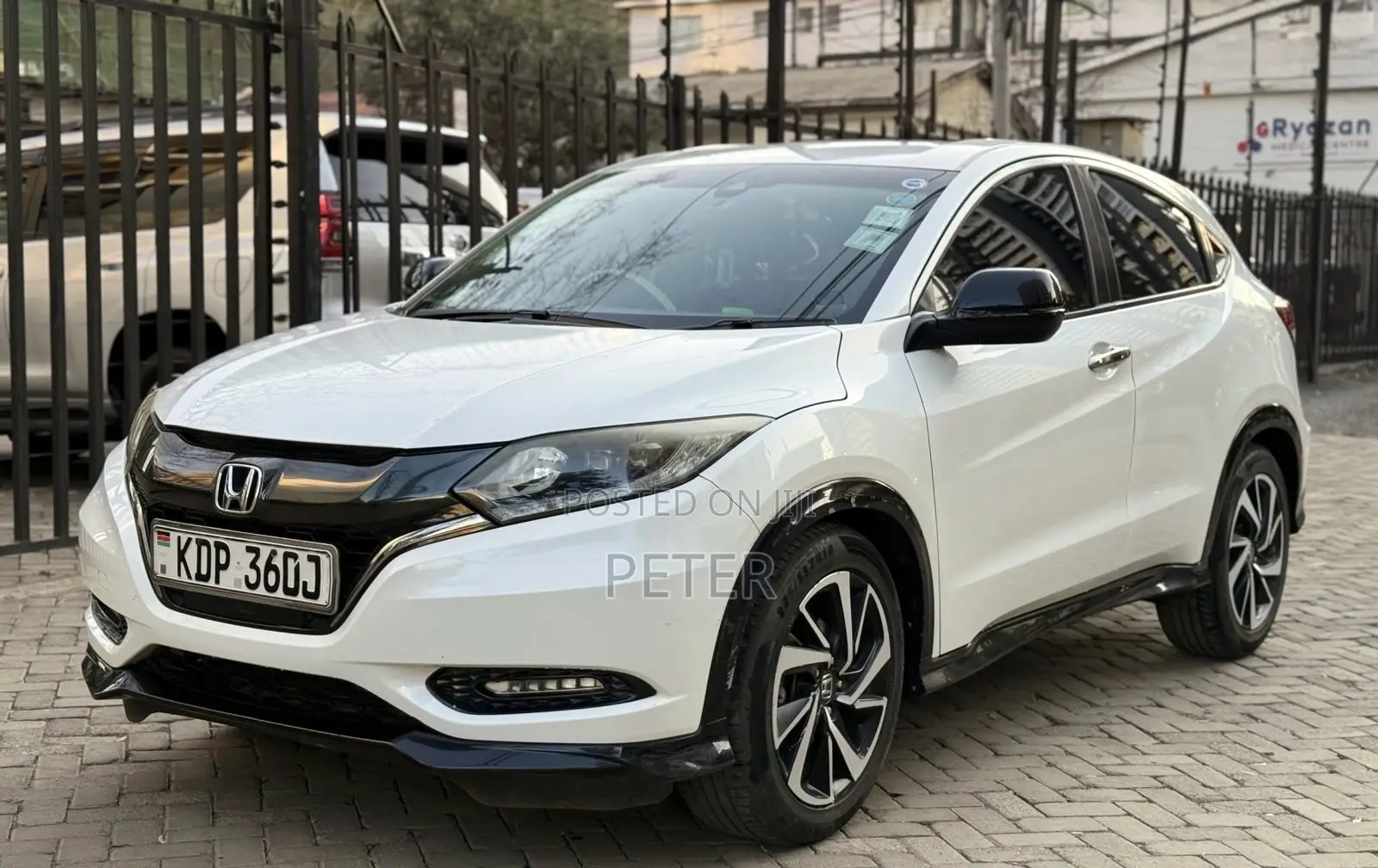 Honda Vezel 2018 White