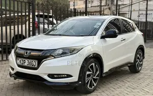 Honda Vezel 2018 White
