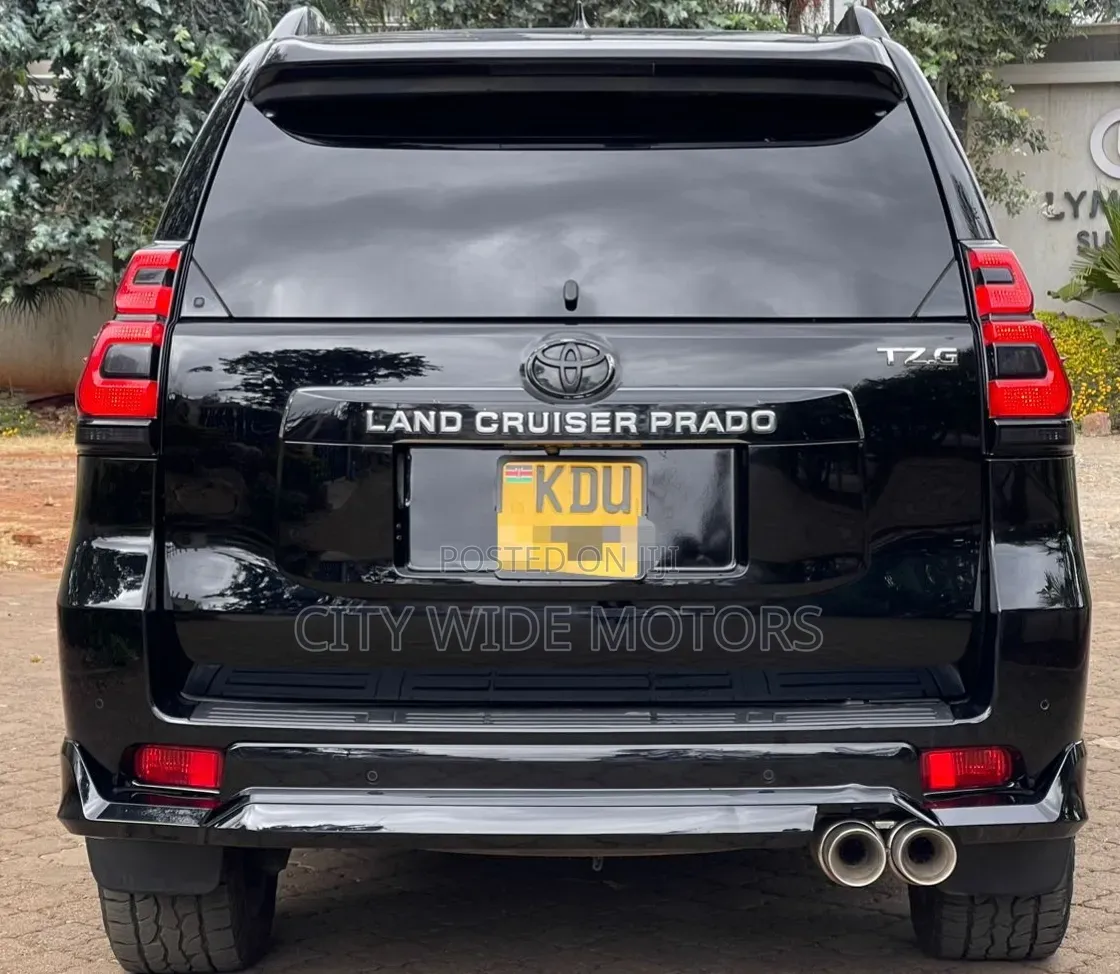 Toyota Land Cruiser Prado 2018 Black