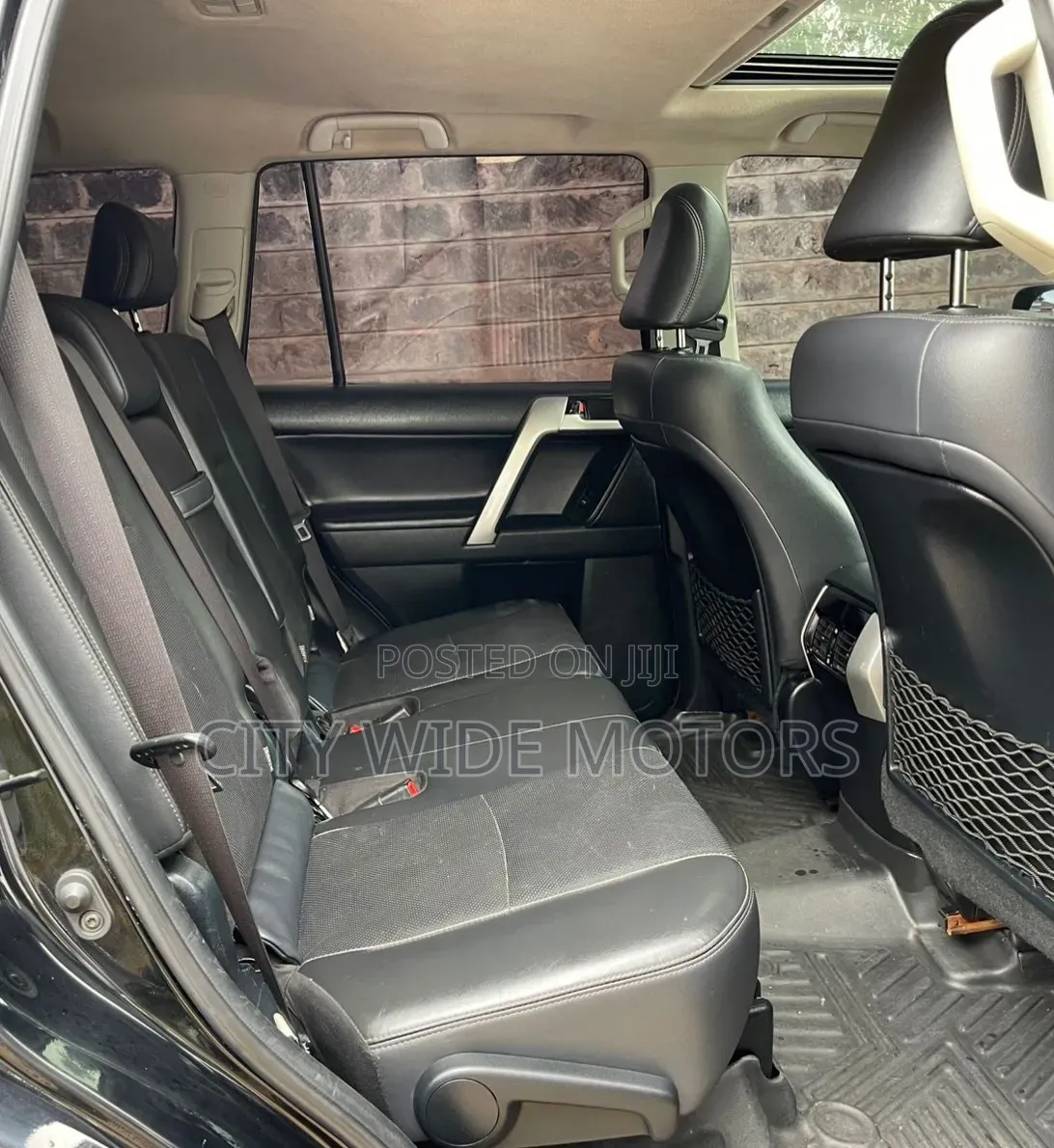 Toyota Land Cruiser Prado 2018 Black