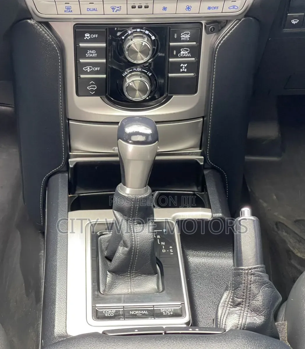 Toyota Land Cruiser Prado 2018 Black