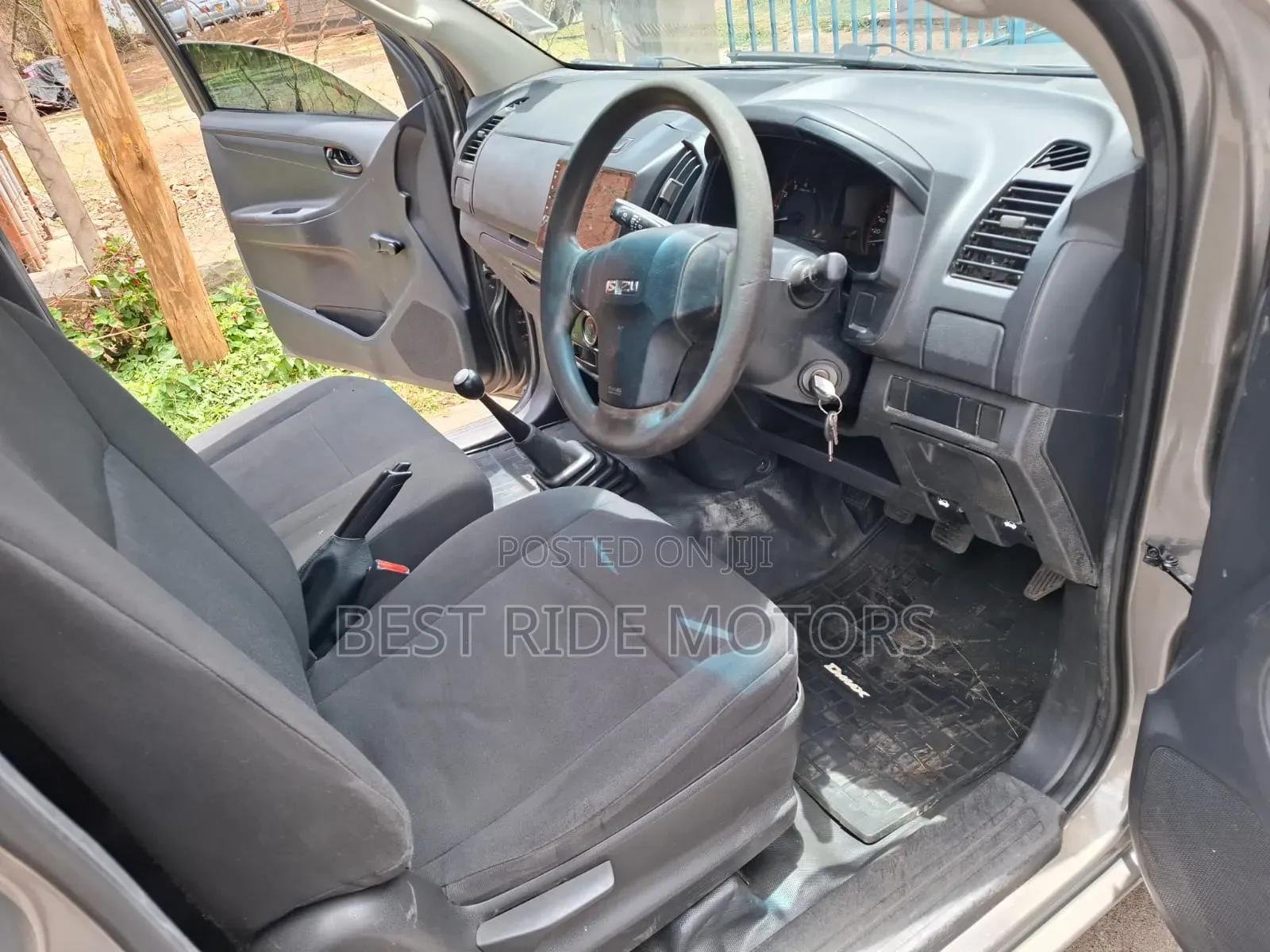 Isuzu D-MAX 2021 Brown