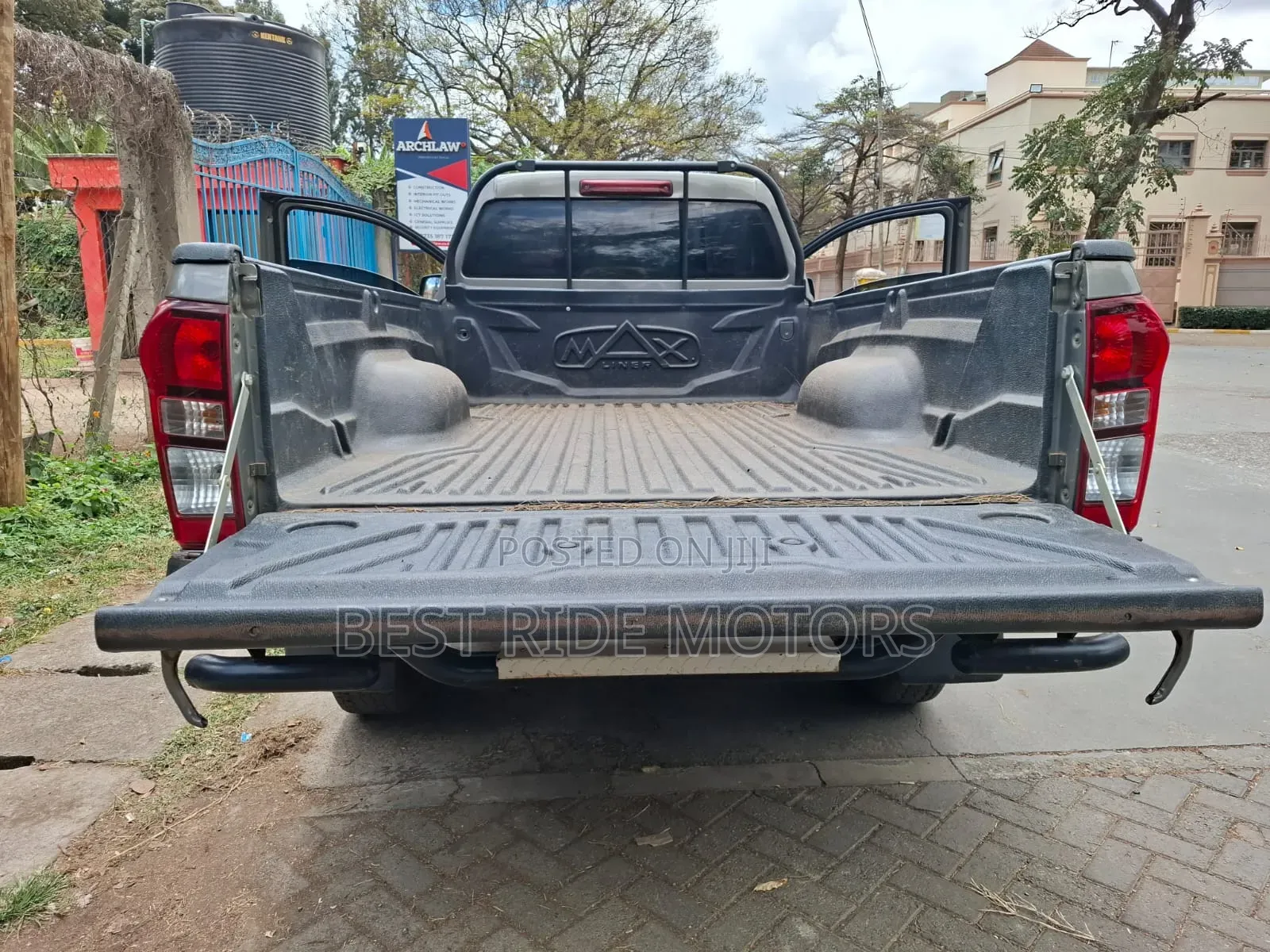 Isuzu D-MAX 2021 Brown