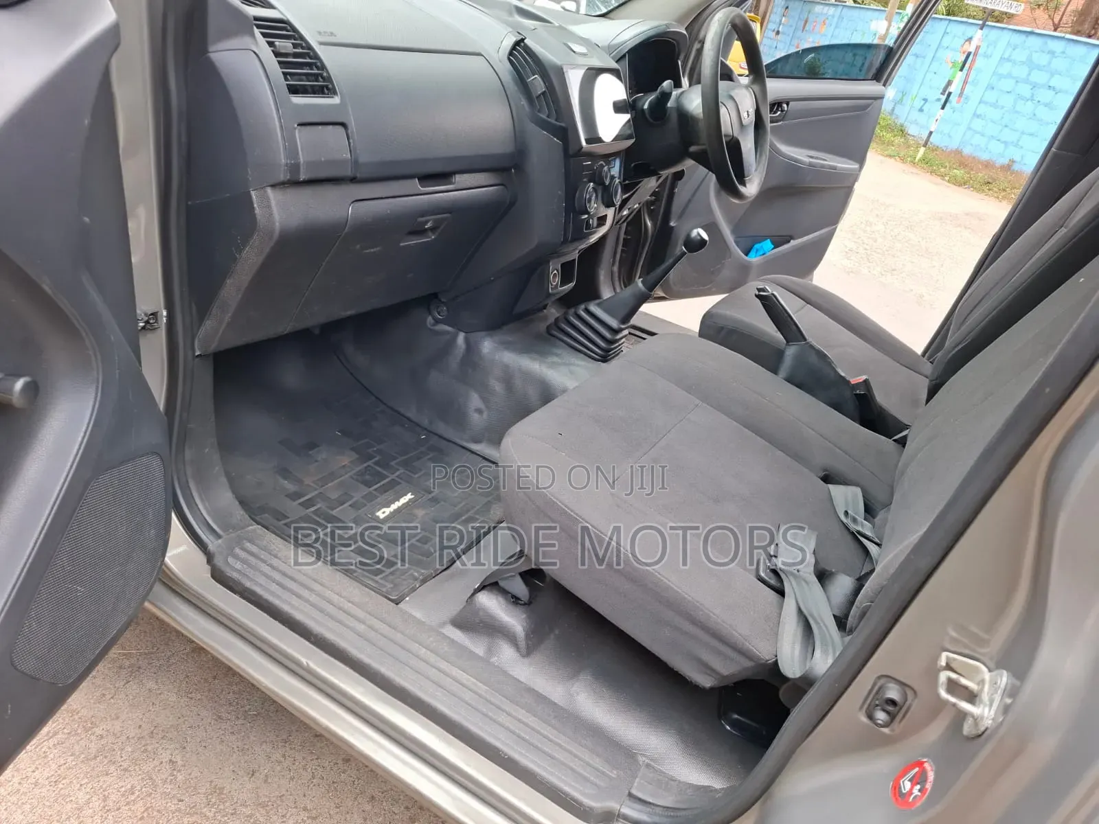 Isuzu D-MAX 2021 Brown