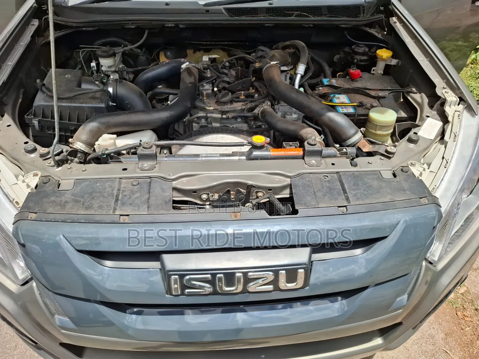 Isuzu D-MAX 2021 Brown