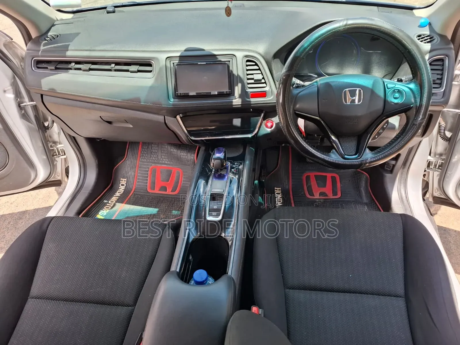 Honda Vezel 1.5 Hybrid 2WD 2016 Silver