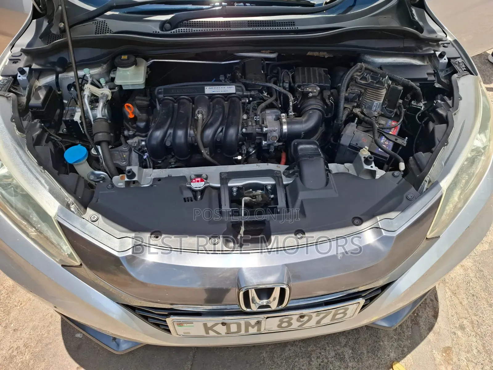 Honda Vezel 1.5 Hybrid 2WD 2016 Silver