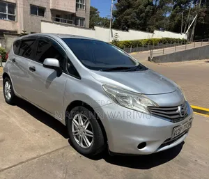Nissan Note 2012 Silver