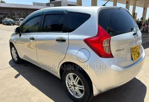 Nissan Note 2012 Silver
