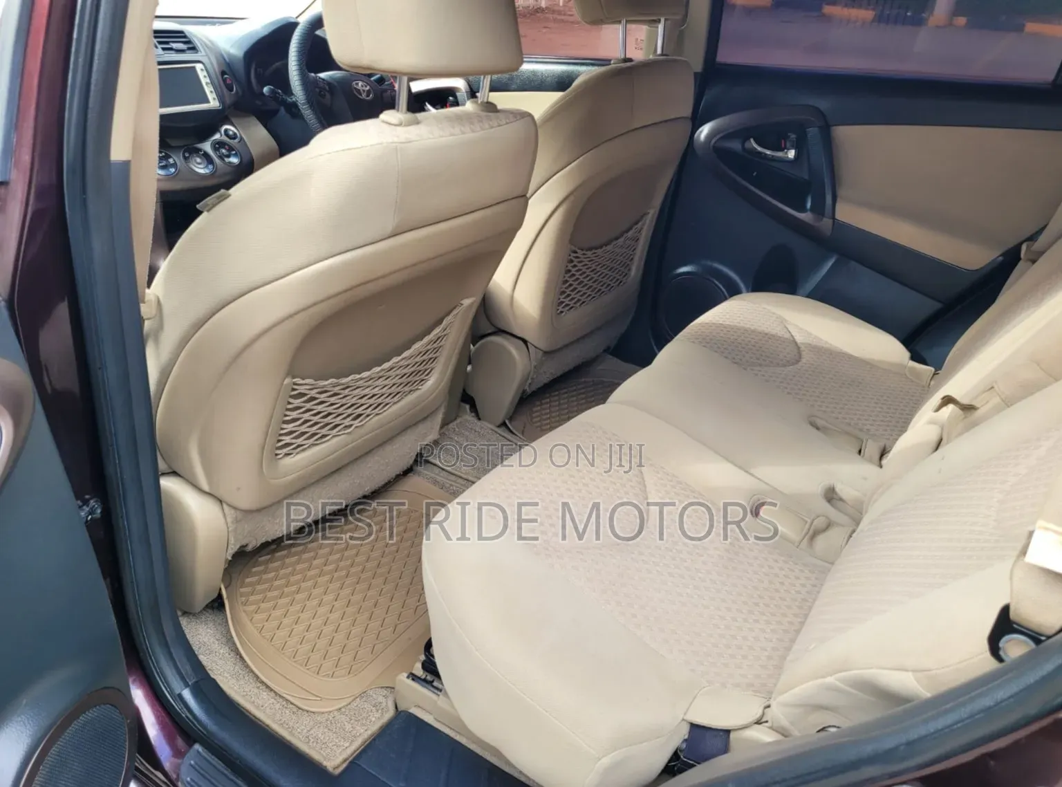 Toyota Vanguard 2011 Burgundy