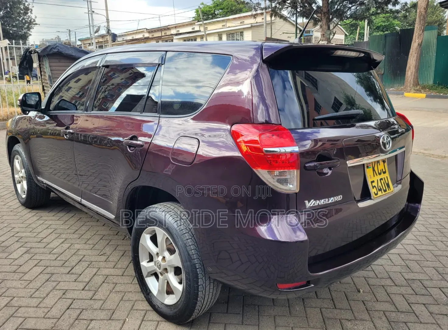 Toyota Vanguard 2011 Burgundy