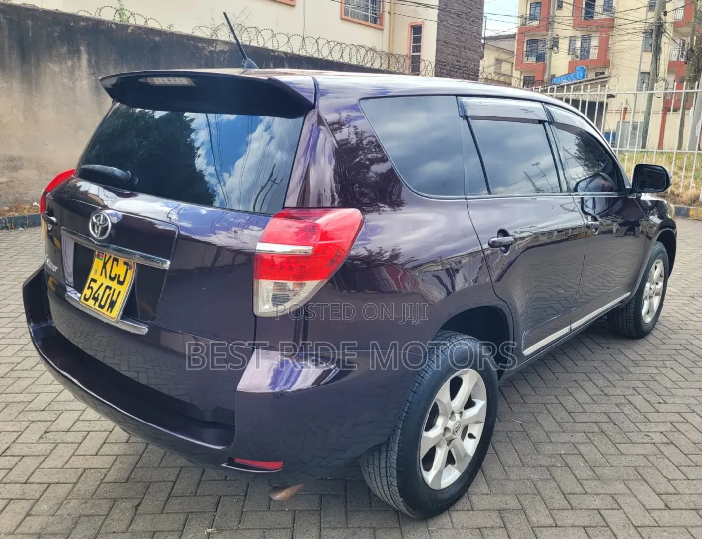 Toyota Vanguard 2011 Burgundy