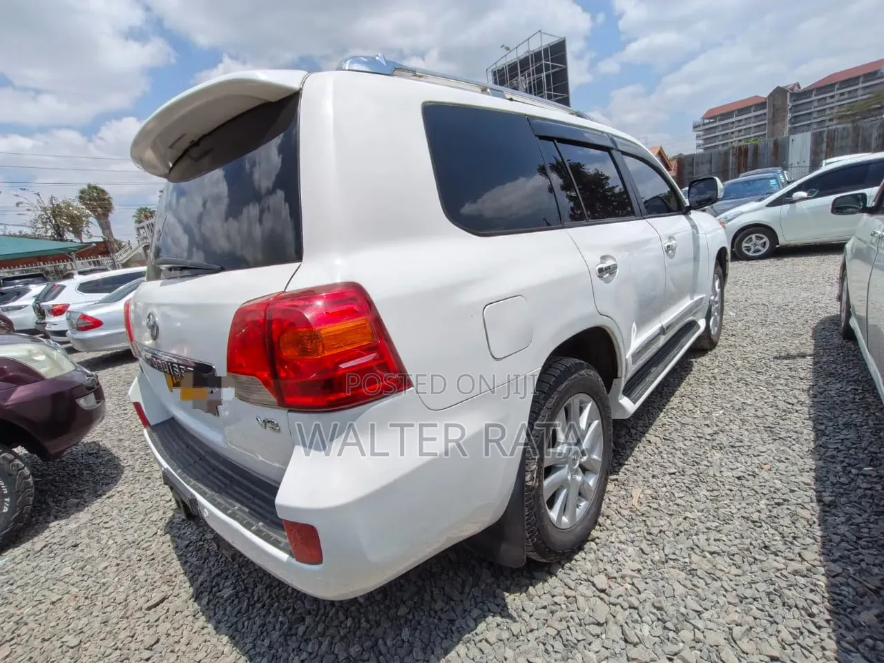 Toyota Land Cruiser 2013 White