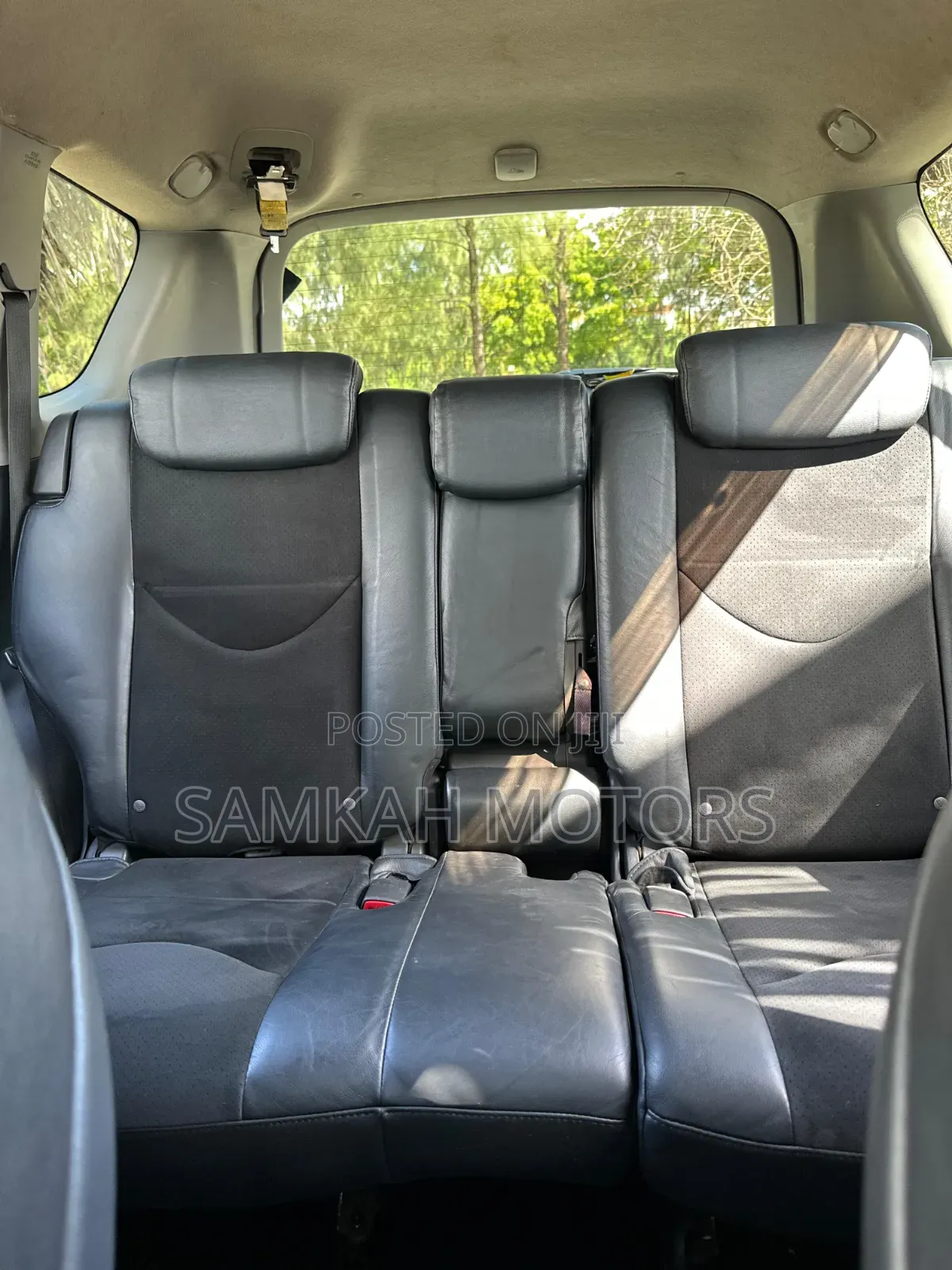 Toyota Vanguard 2013 White