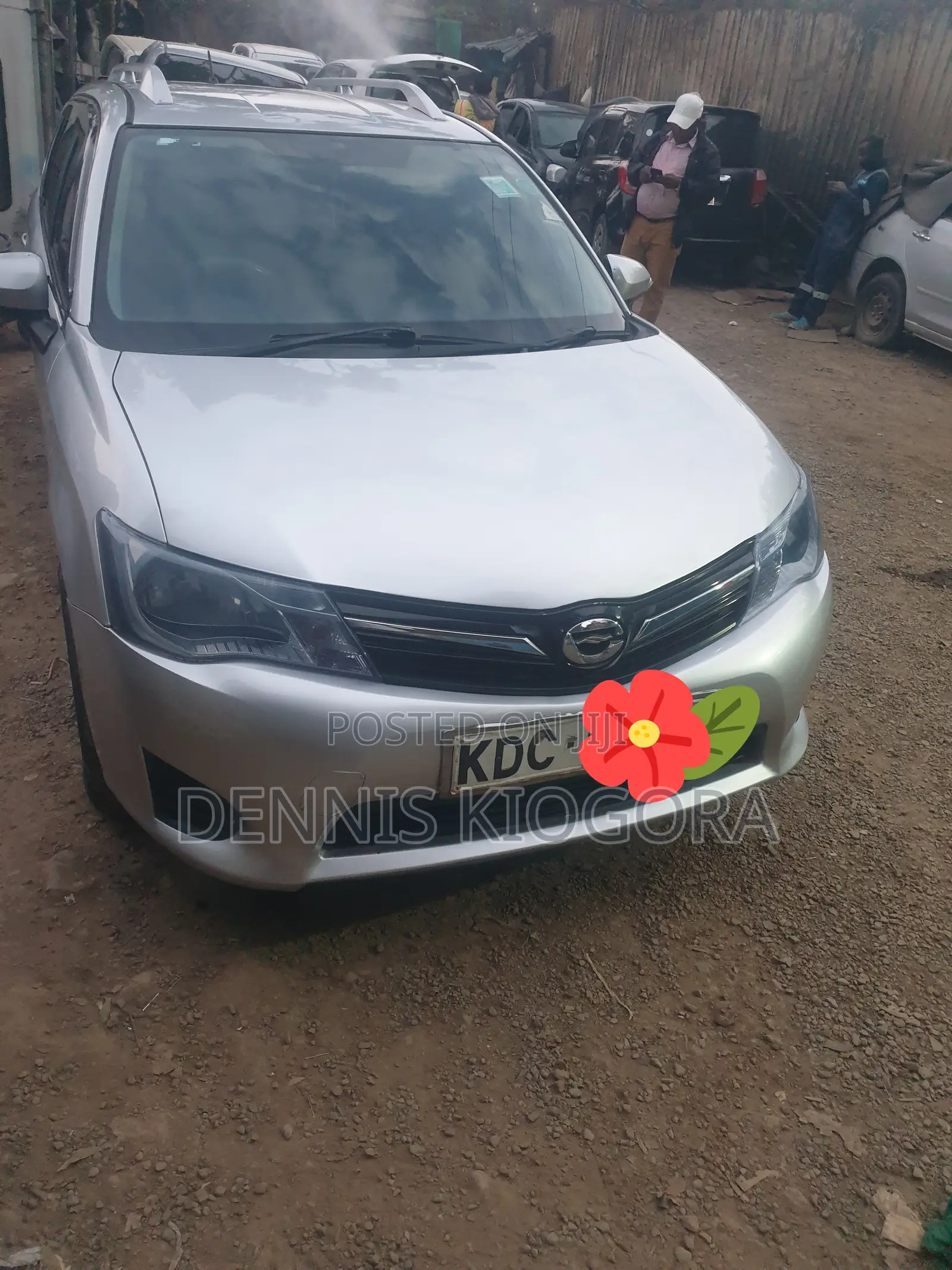 Toyota Corolla Fielder 1.5 Petrol FWD 2014 Silver