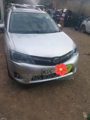 Toyota Corolla Fielder 1.5 Petrol FWD 2014 Silver