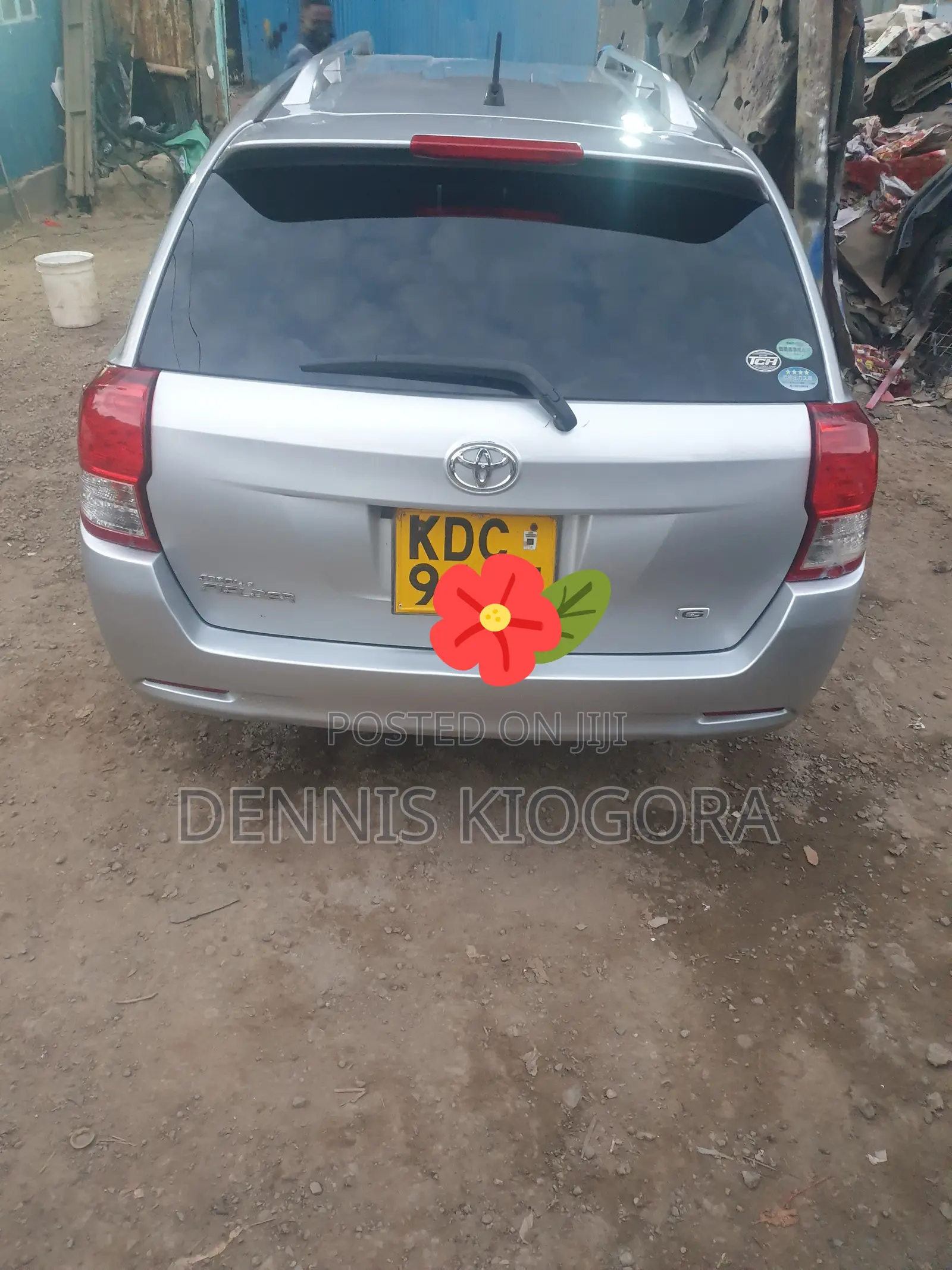 Toyota Corolla Fielder 1.5 Petrol FWD 2014 Silver