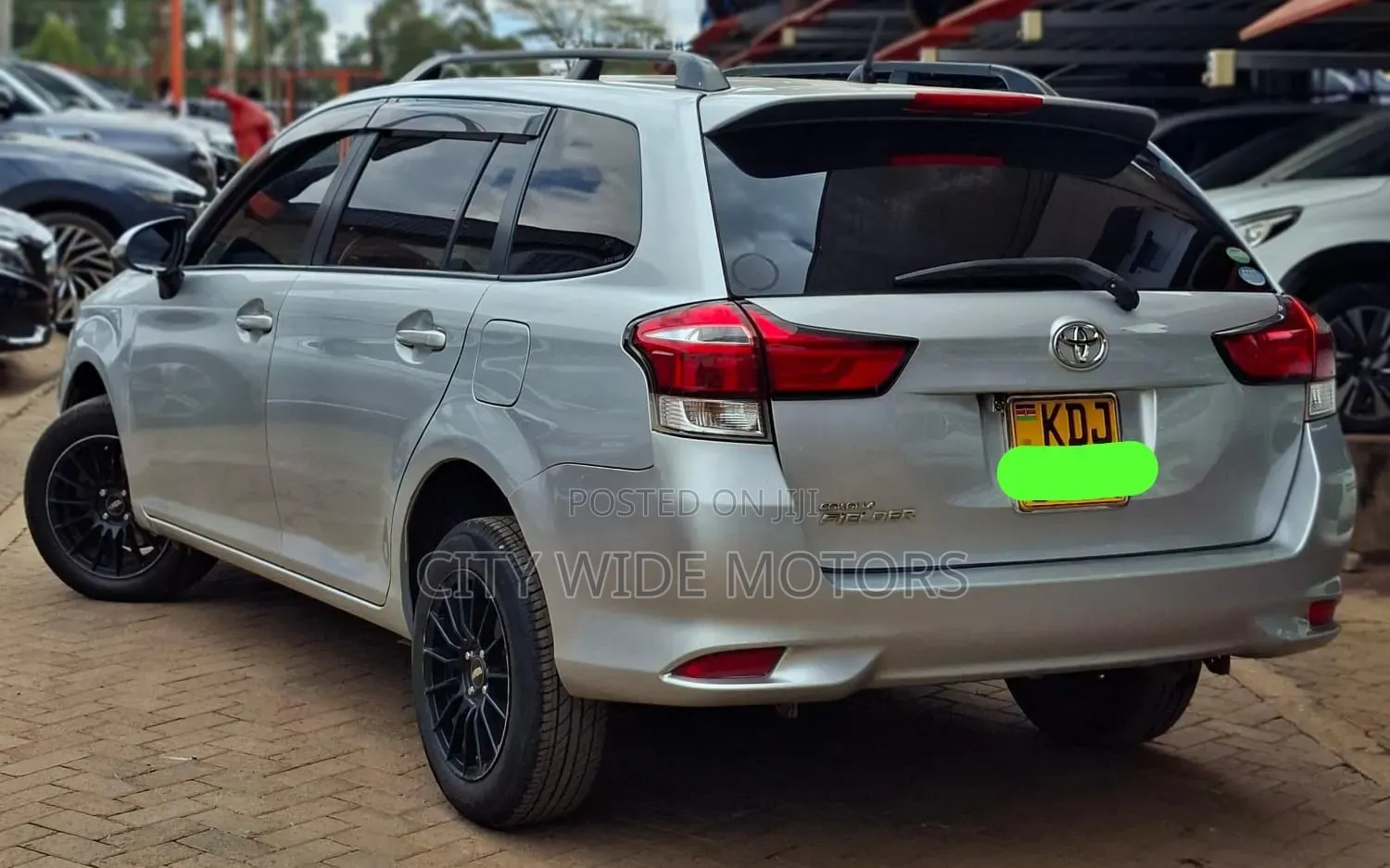 Toyota Corolla Fielder 2015 Silver