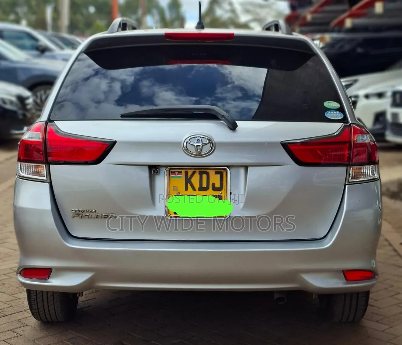 Toyota Corolla Fielder 2015 Silver