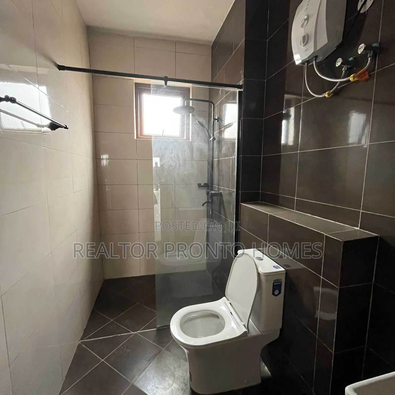 2bdrm Apartment in Westlands, Raphta Road Area for rent