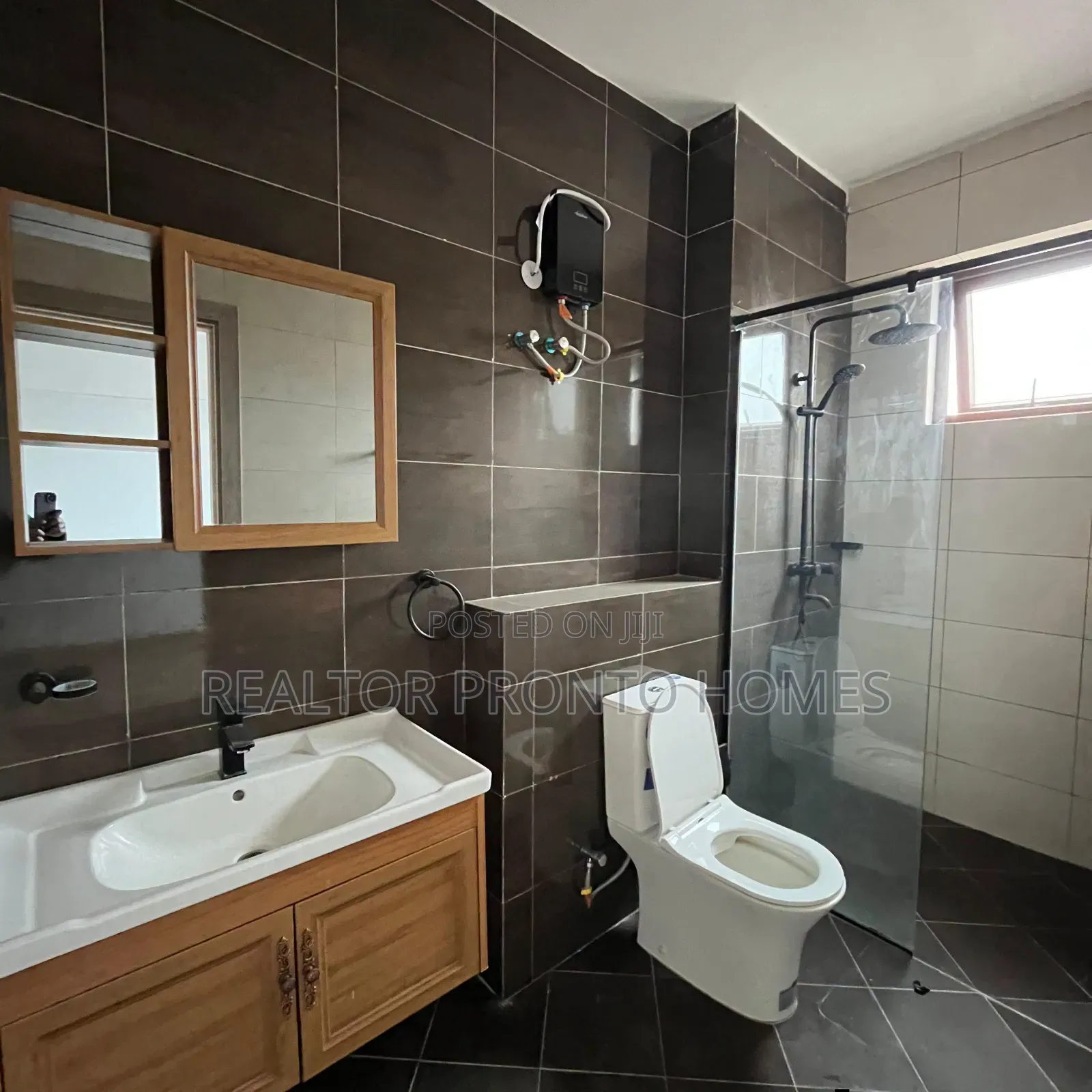 2bdrm Apartment in Westlands, Raphta Road Area for rent