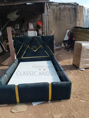 Upholstered Bed 4x6