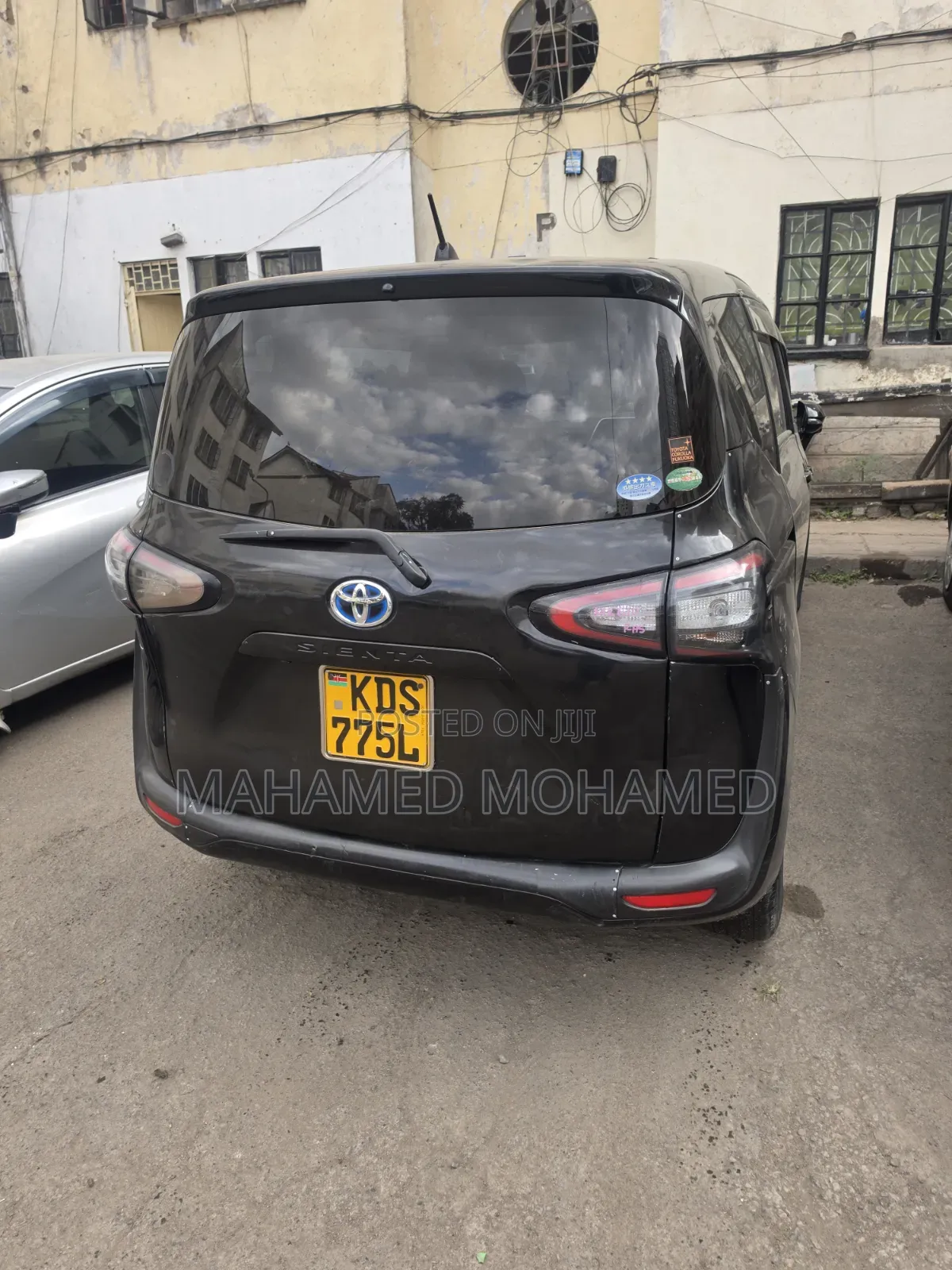 Toyota Sienta 2017 Black