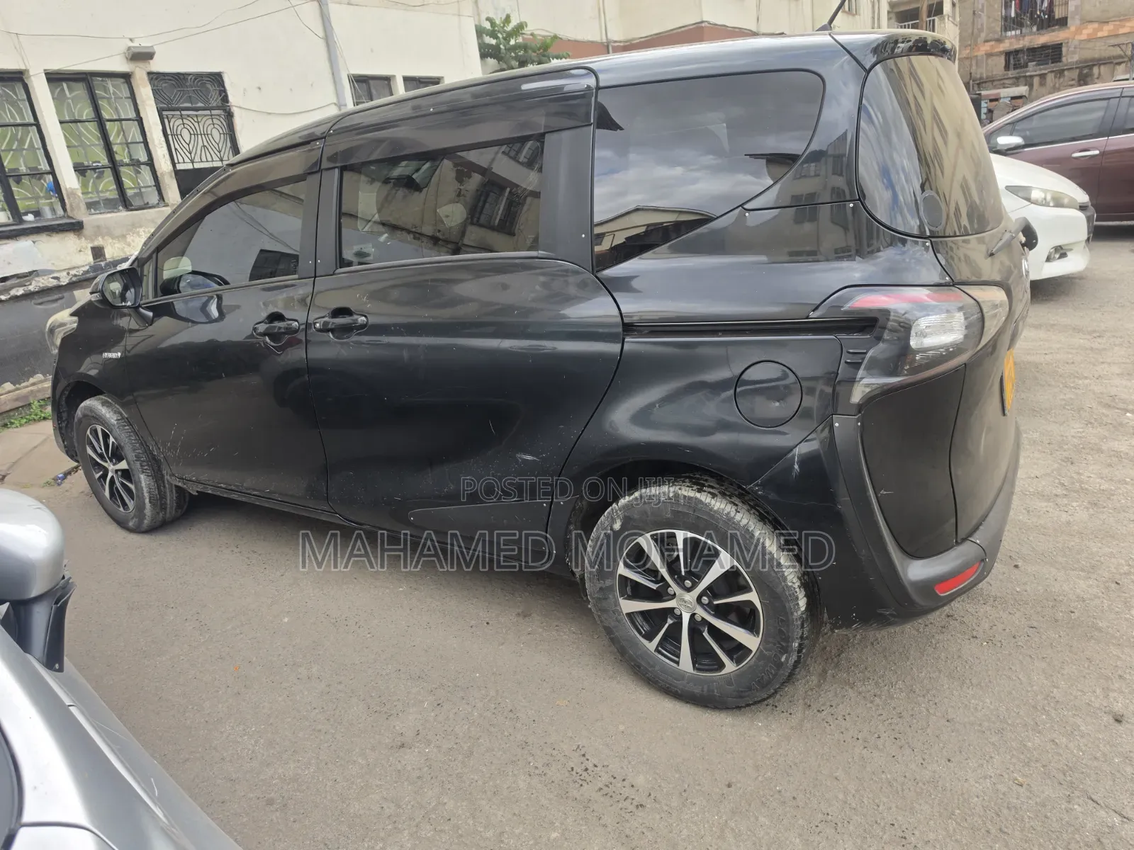 Toyota Sienta 2017 Black