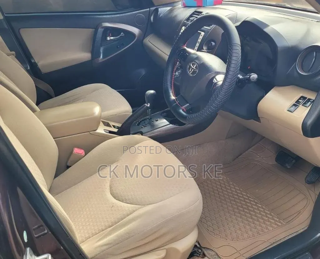 Toyota Vanguard 2011 Maroon