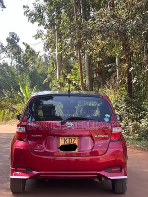 Nissan Note 2019 Red