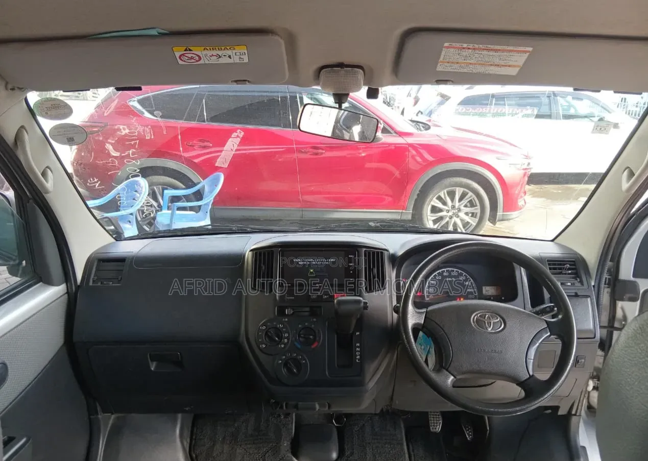 Toyota TownAce 2019 Silver